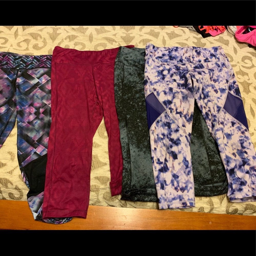 Bundle of 4 pairs of Workout Capris Size Large